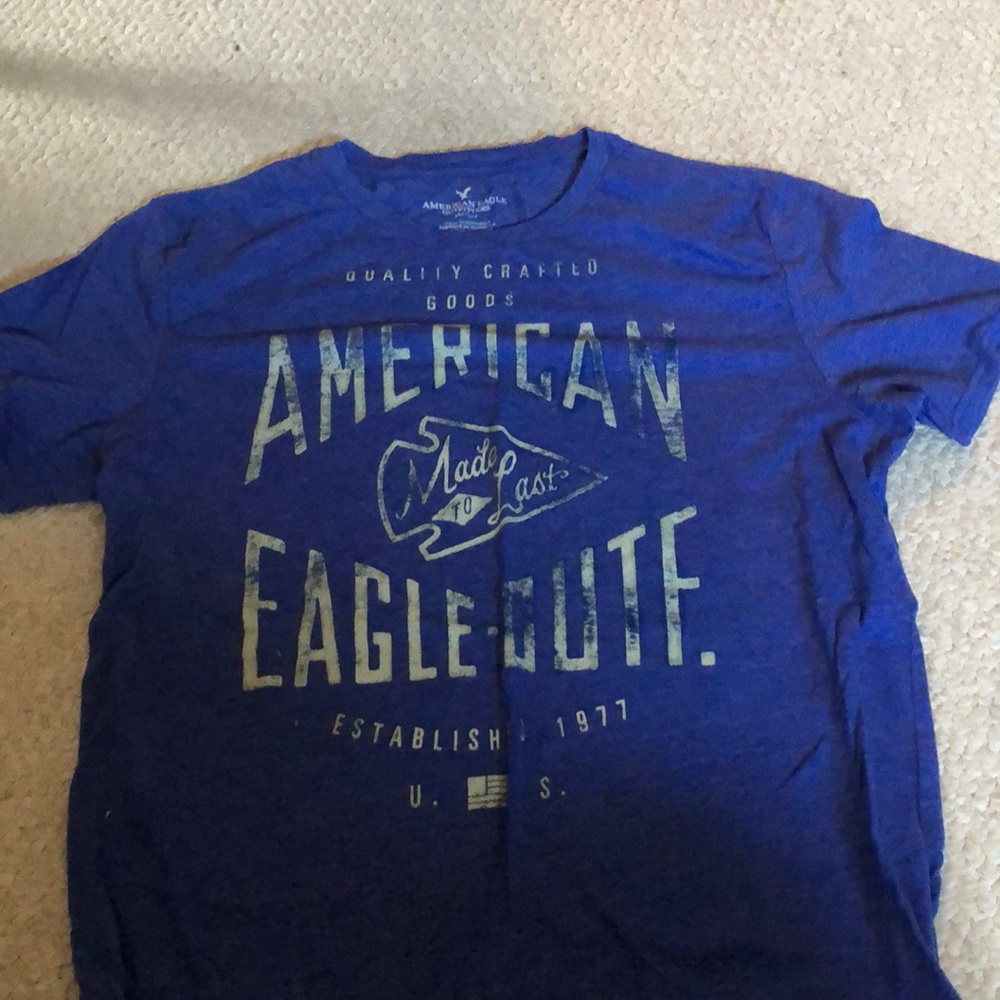 American eagle t shirt